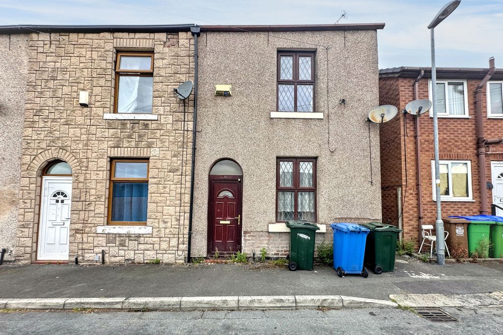Property photo 1 of 2 31 Division Street, Rochdale, Ol12 9Sj
