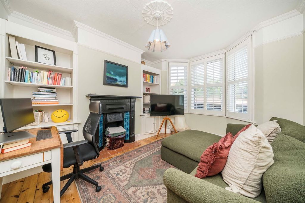 Property photo 2 of 7