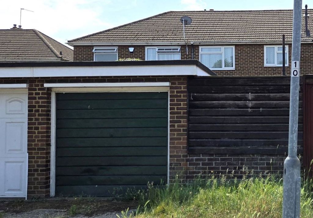 Property photo 1 of 1