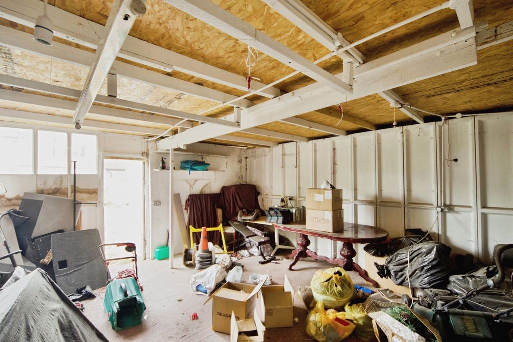 Property photo 2 of 10 Pbox-Img.Jpg