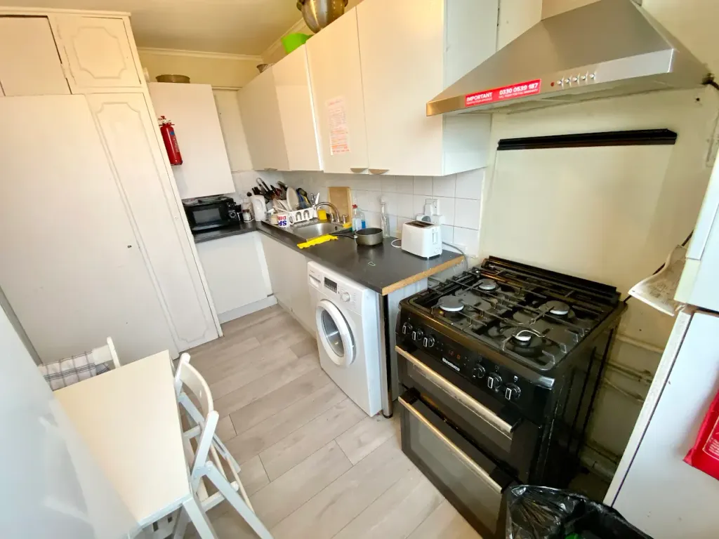 Property photo 3 of 4