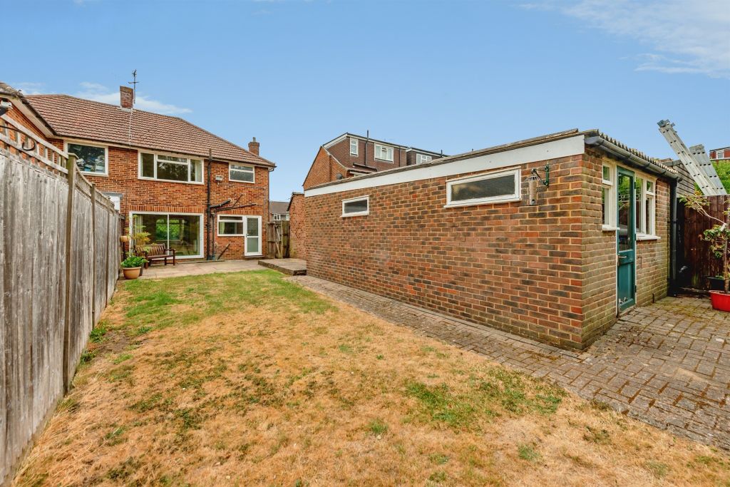Property photo 1 of 16