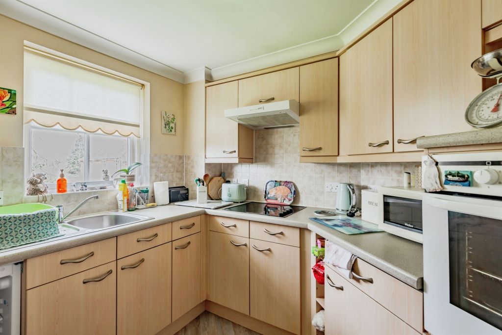 Property photo 3 of 10