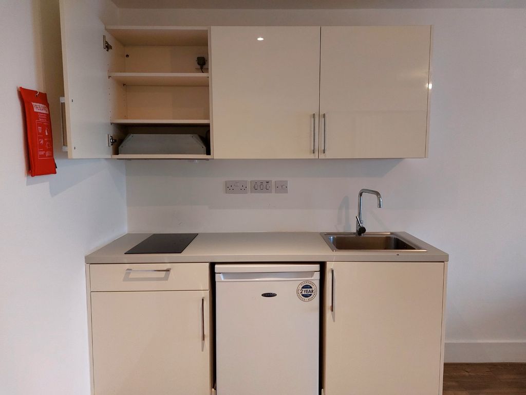 Property photo 2 of 7 Picture No. 03