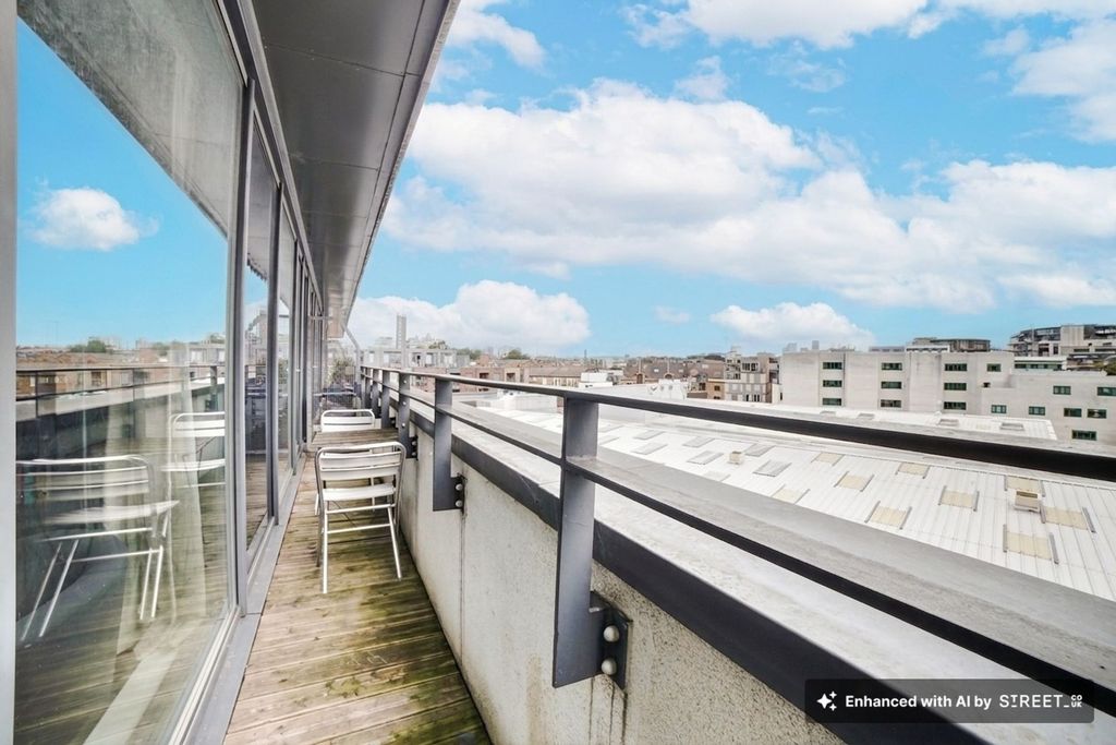 Property photo 3 of 5