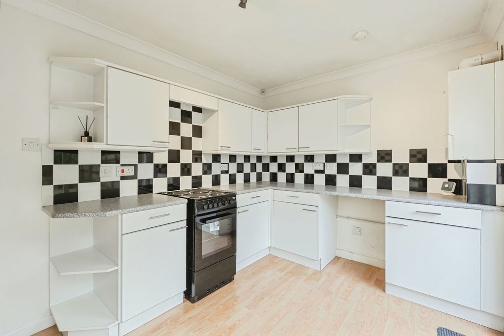 Property photo 3 of 17 Pbox-Img.Jpg