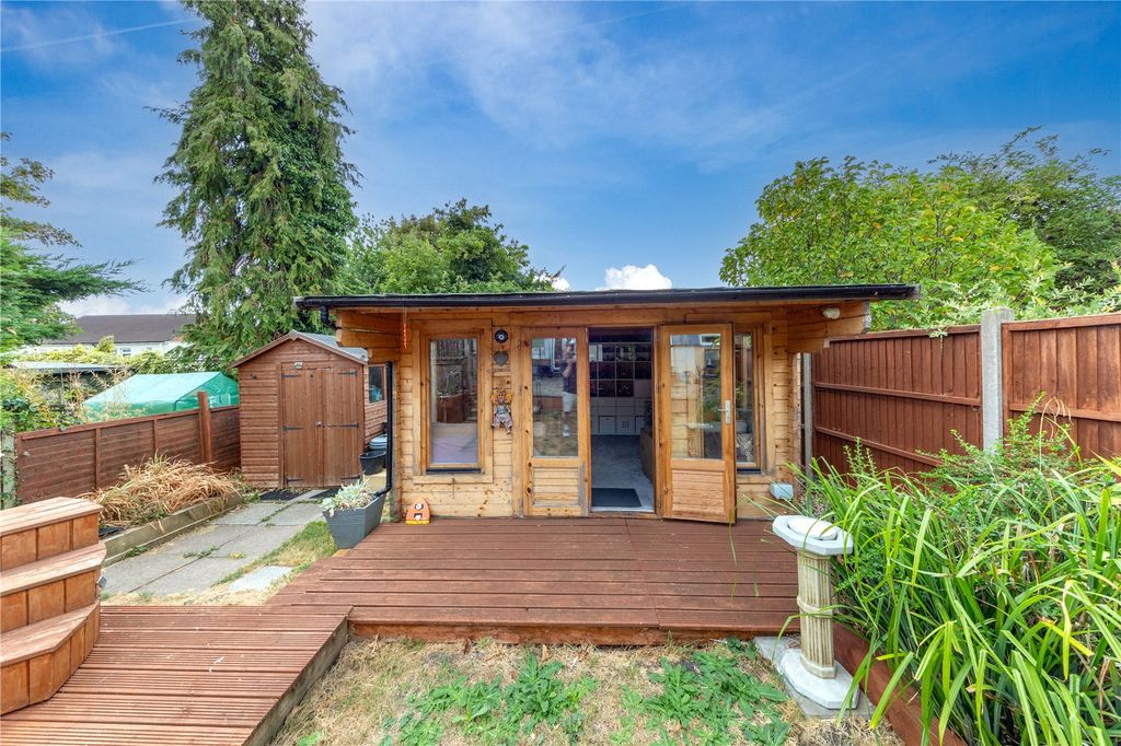 Property photo 2 of 25 Picture No. 30