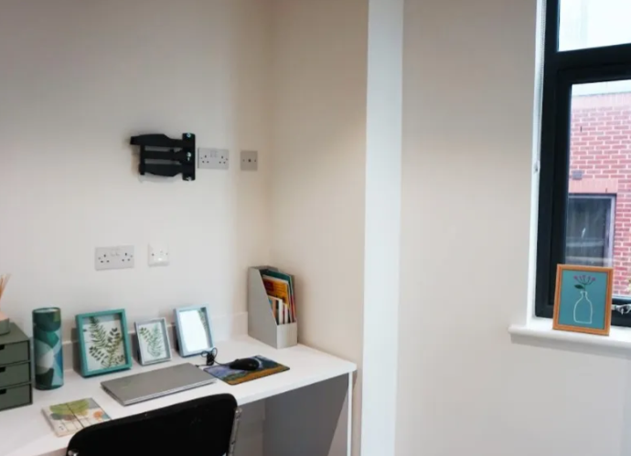 Property photo 2 of 3