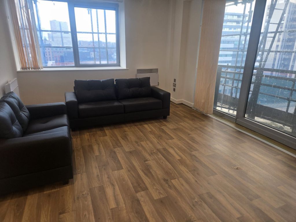 Property photo 2 of 7 Picture No. 14