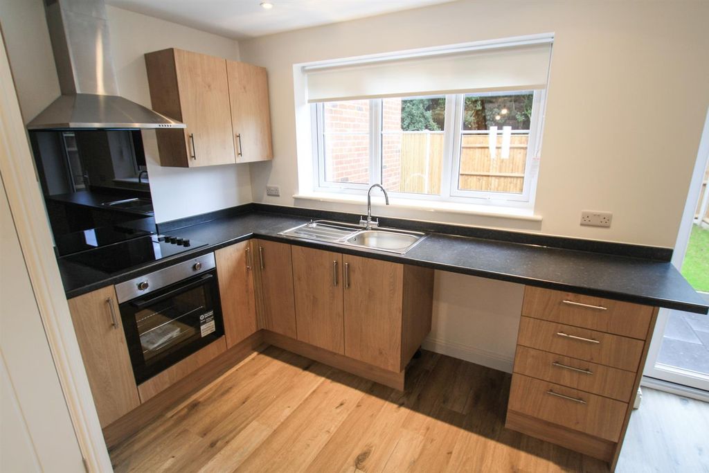 Property photo 2 of 11 Img_8568.Jpg