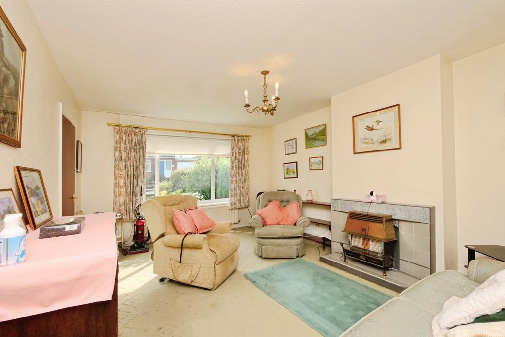 Property photo 2 of 17 Pbox-Img.Jpg