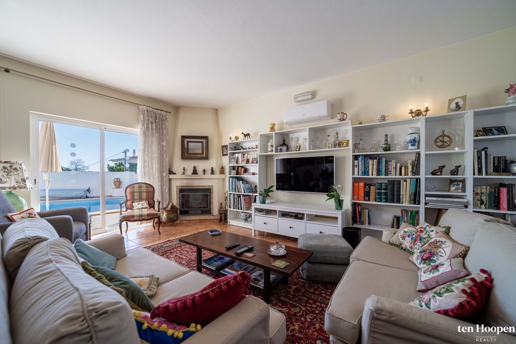 Property photo 1 of 27