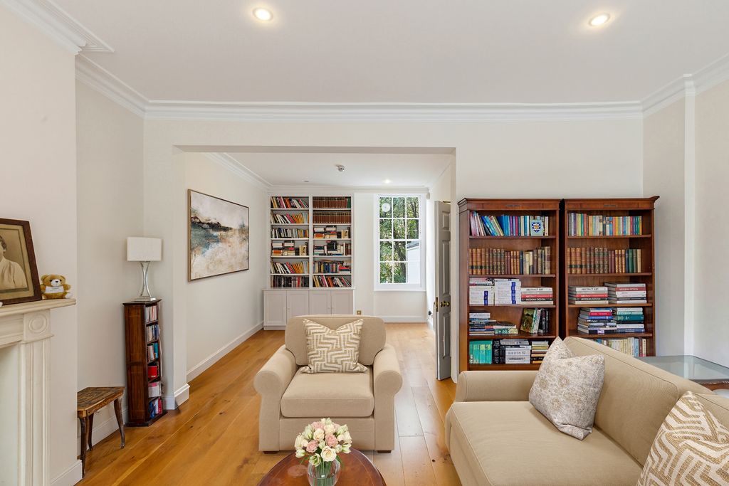 Property photo 2 of 8 Trevorstreet15-028_Final