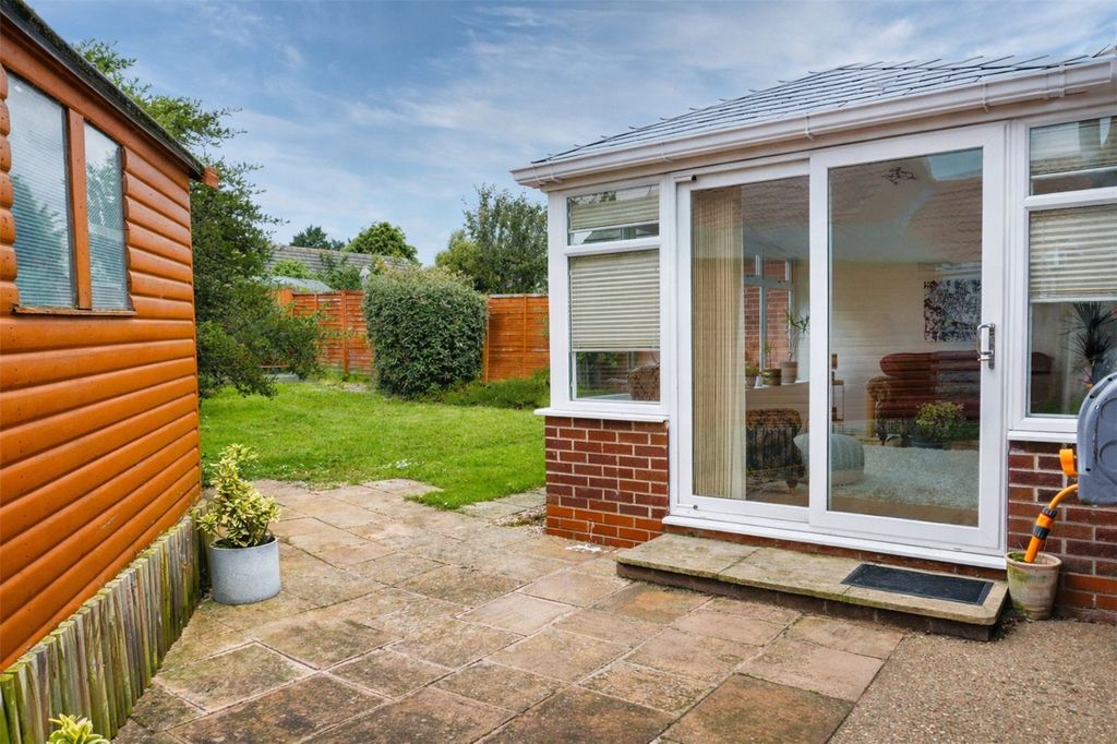 Property photo 2 of 11 Picture No. 37