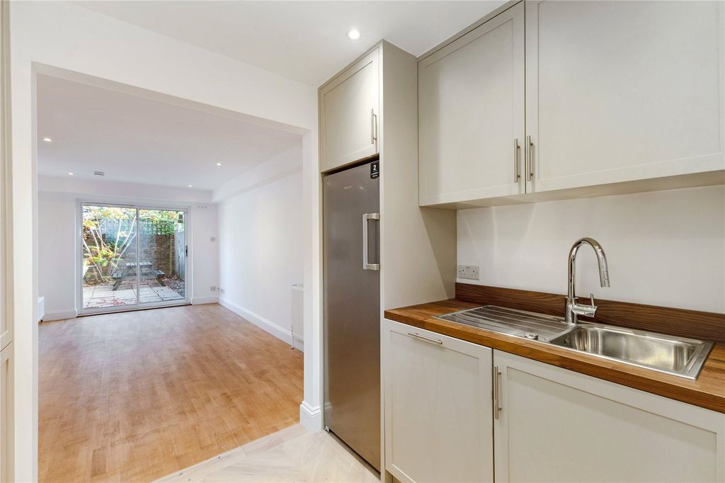 Property photo 3 of 25 Picture No. 09