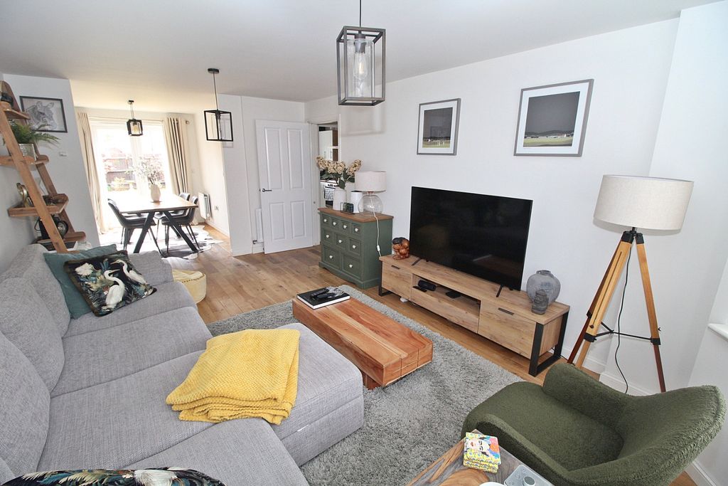 Property photo 3 of 14 5173232