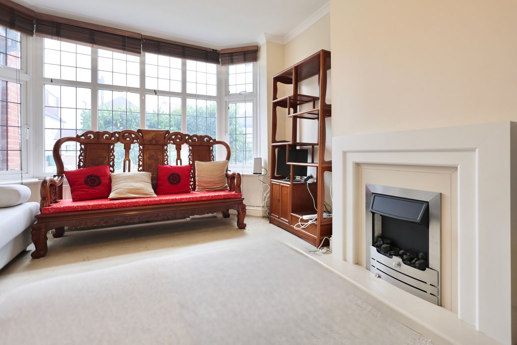 Property photo 1 of 4