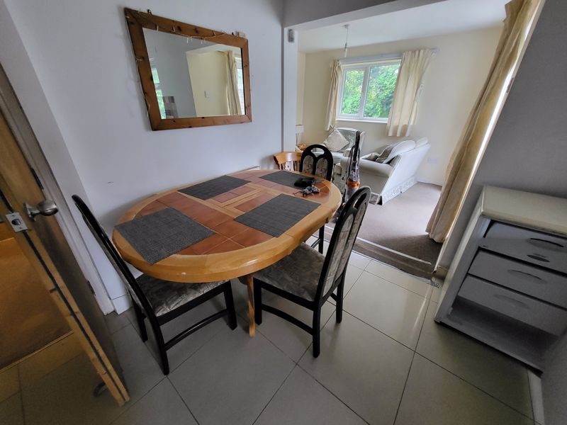 Property photo 2 of 12 Photo 6