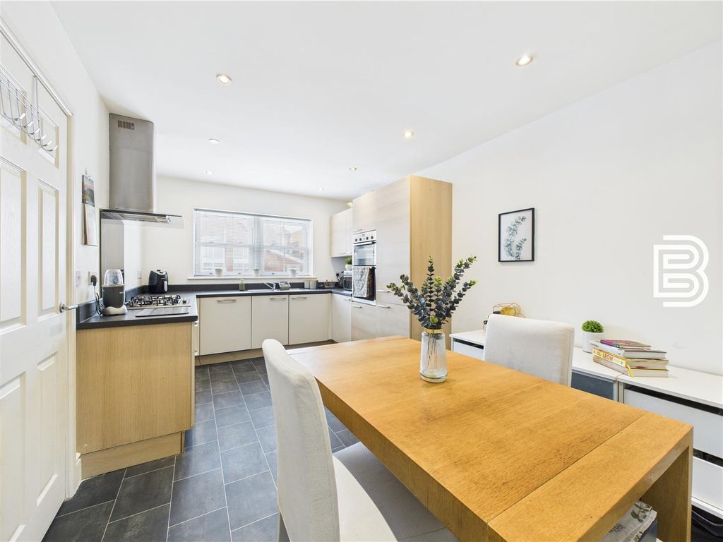 Property photo 2 of 14 Kitchen Diner (1).Jpg