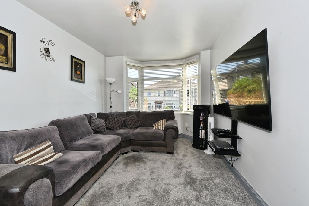 Property photo 3 of 18 Pbox-Img.Jpg