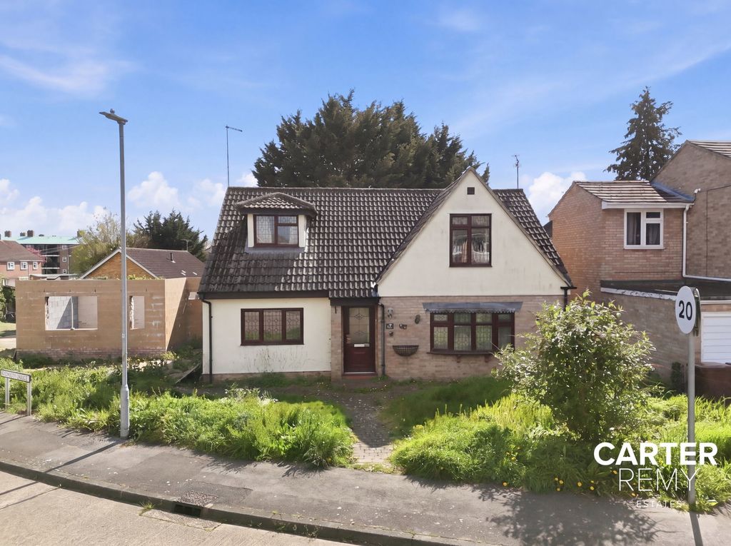 Property photo 1 of 36