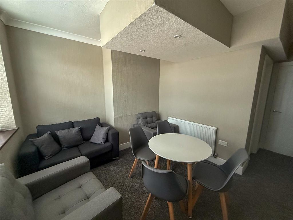 Property photo 2 of 7 Img_8627.Jpg