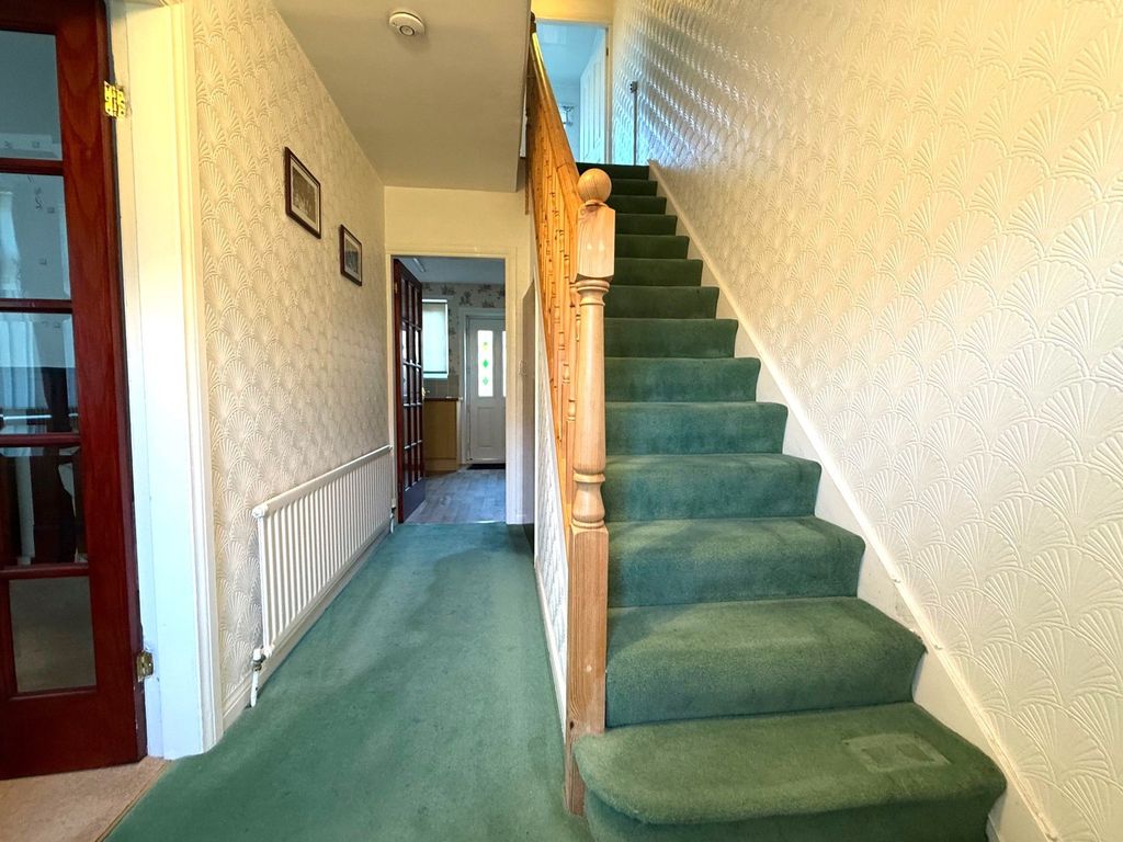 Property photo 3 of 18 Photograph 3