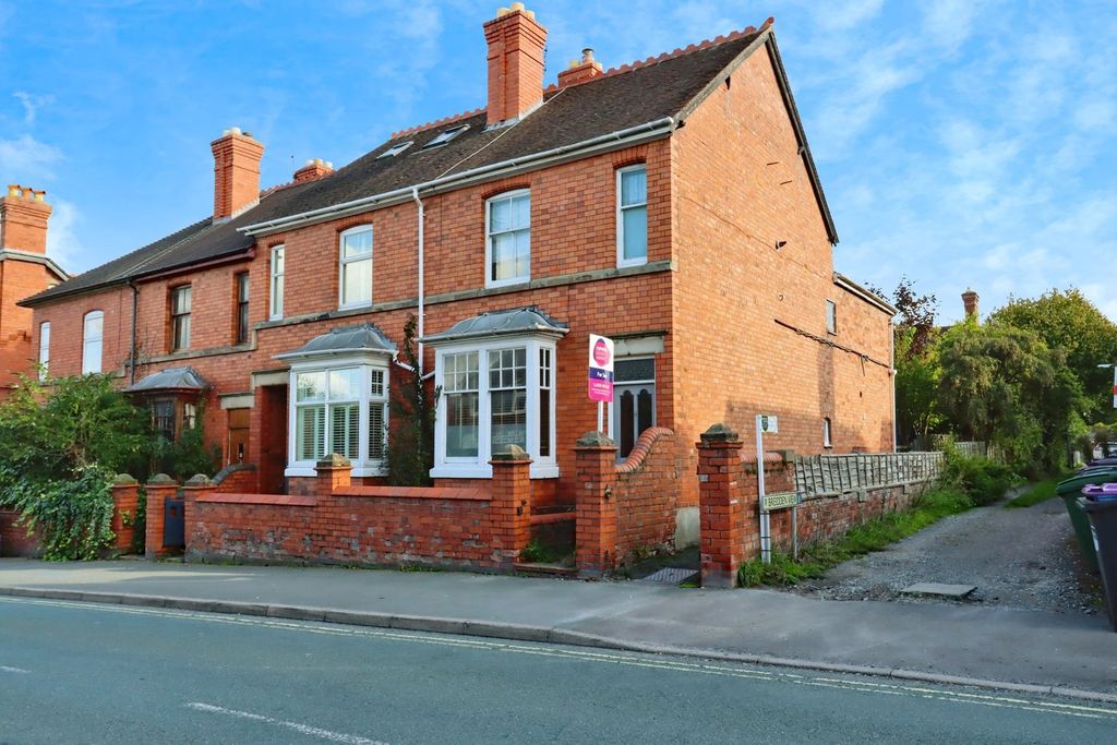 Property photo 1 of 24
