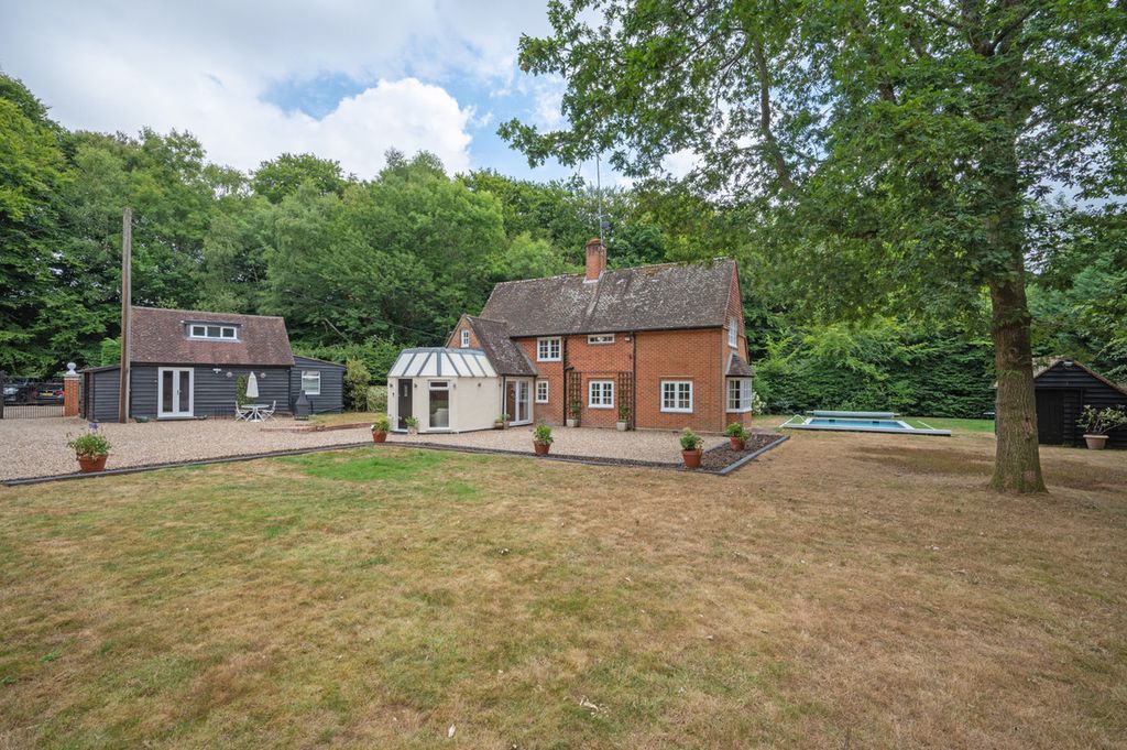 Property photo 1 of 24