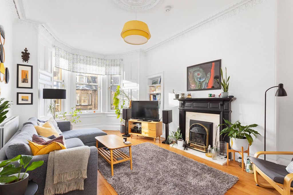 Property photo 2 of 23