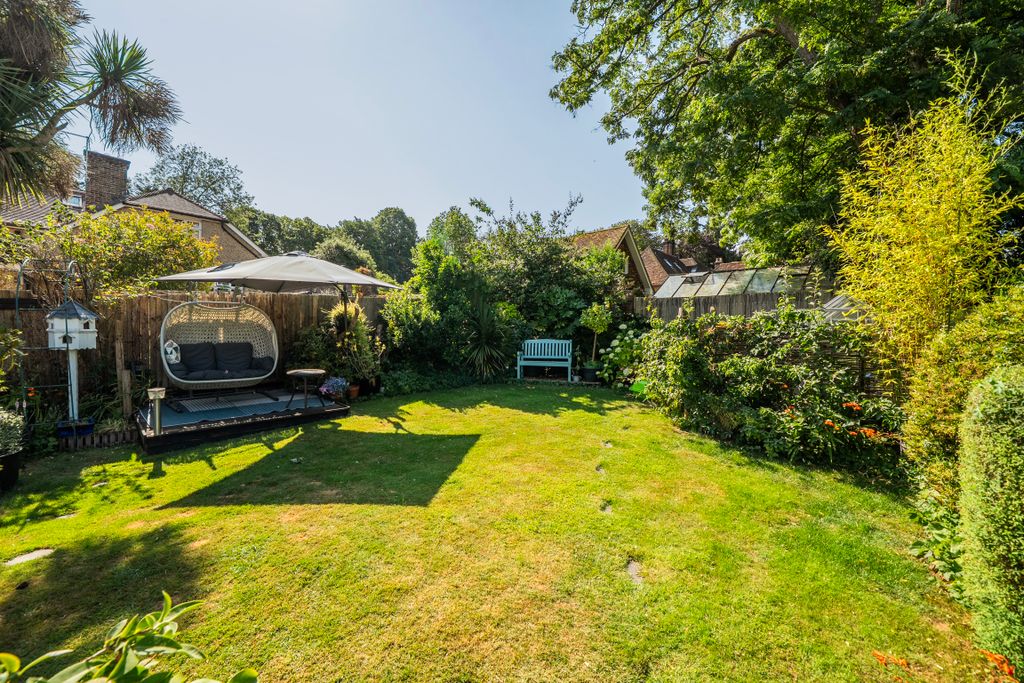 Property photo 3 of 11