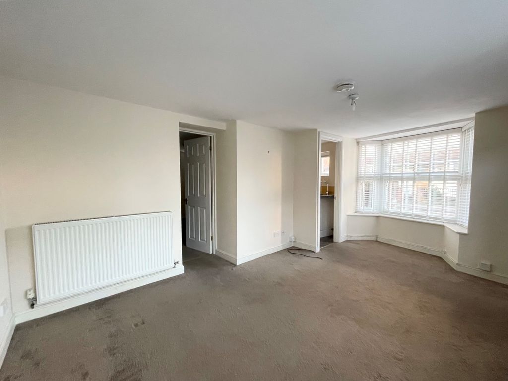 Property photo 2 of 8 Image