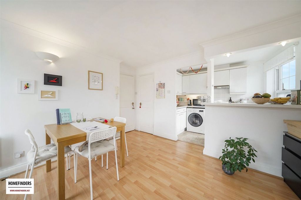 Property photo 3 of 15 Picture No. 25