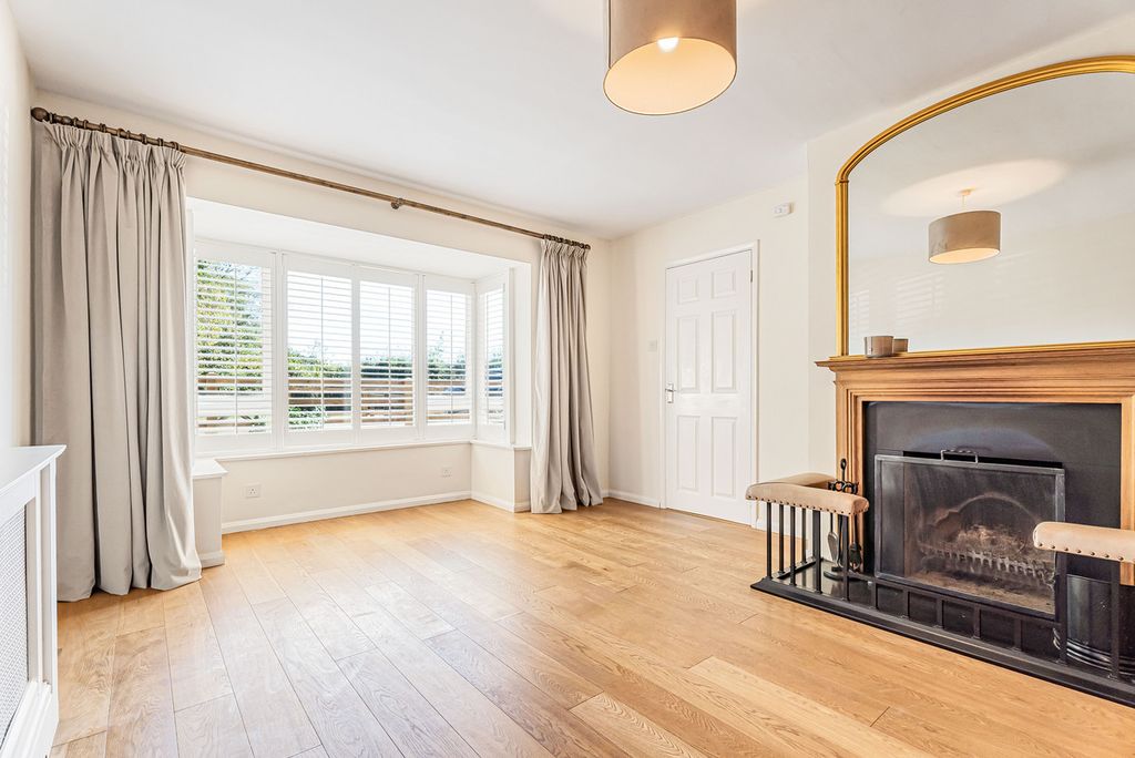 Property photo 3 of 40