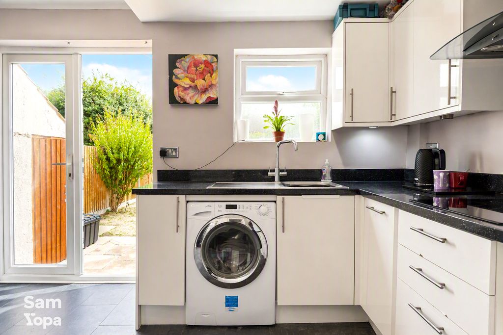 Property photo 2 of 16 Img_0067