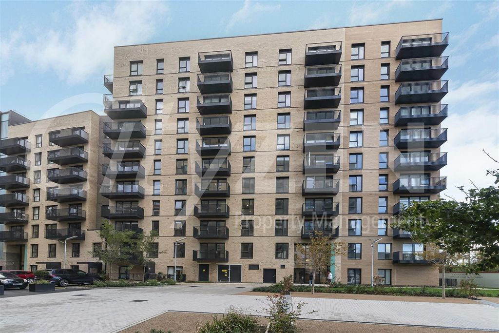 Property photo 2 of 20 Waterway Apartments