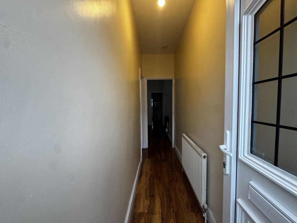 Property photo 3 of 16 Hallway