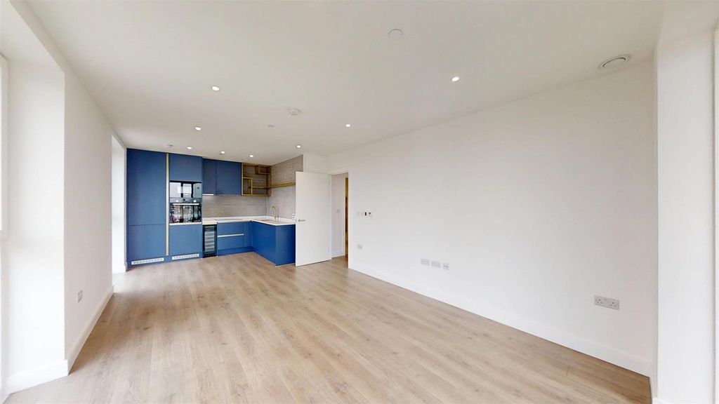 Property photo 3 of 14 Waterview-House-Grand-Union-10152025_113844.Jpg