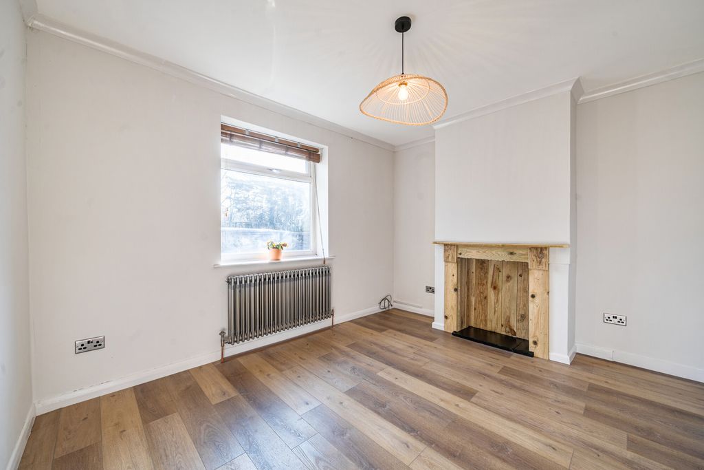 Property photo 2 of 16 Reception Room