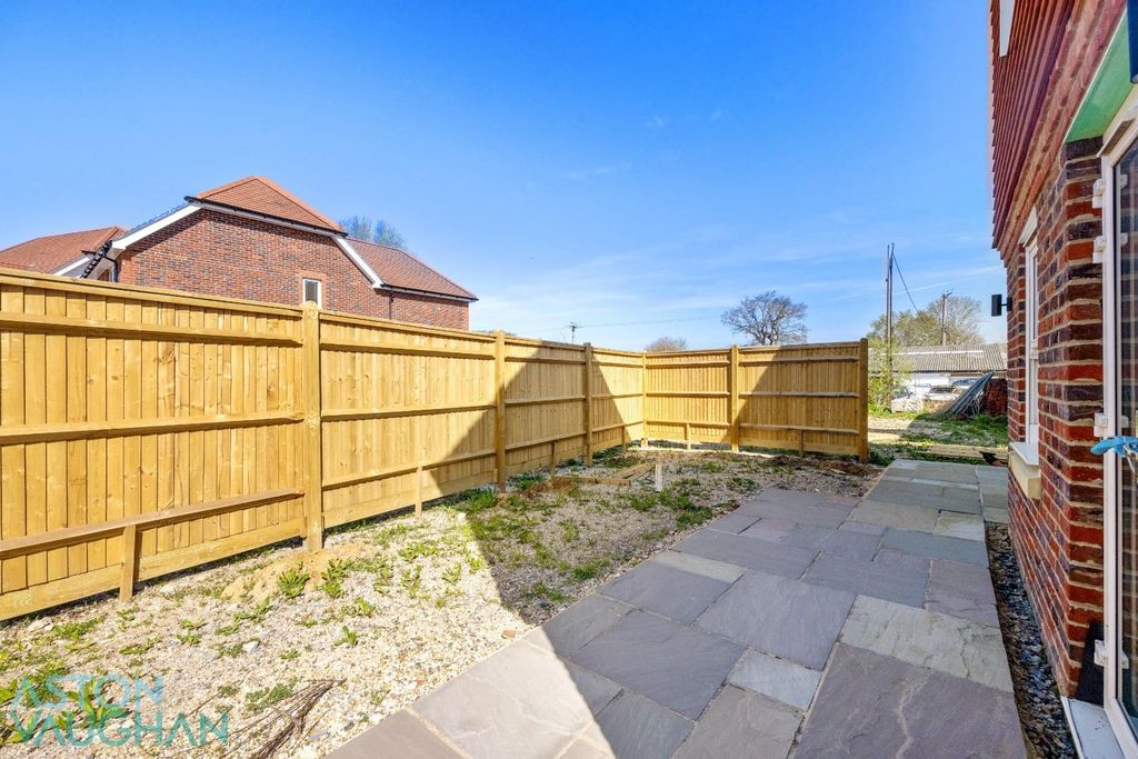 Property photo 2 of 13
