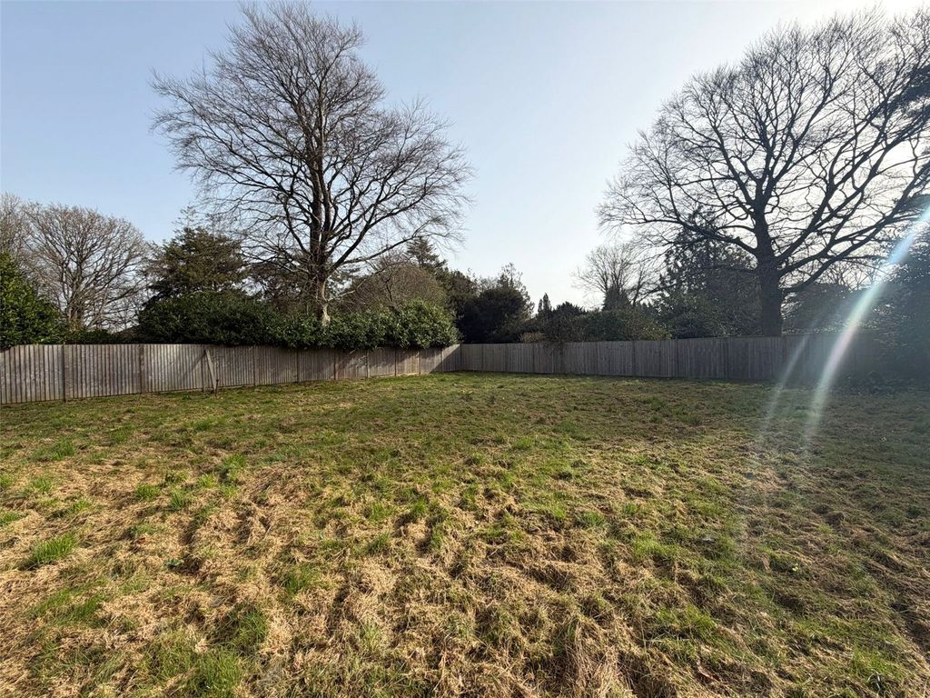 Property photo 2 of 8 Picture No. 01