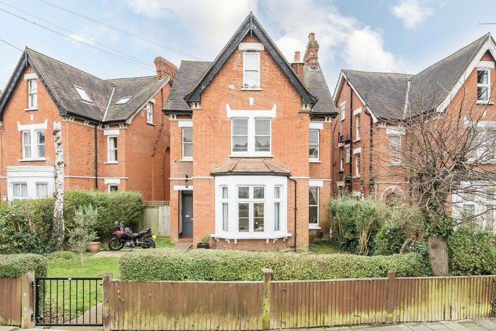 Property photo 1 of 7