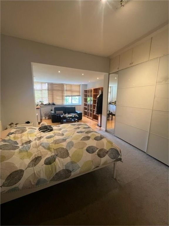 Property photo 1 of 3