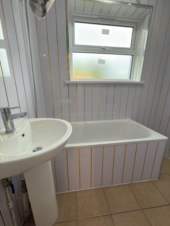Property photo 2 of 12 Gallery