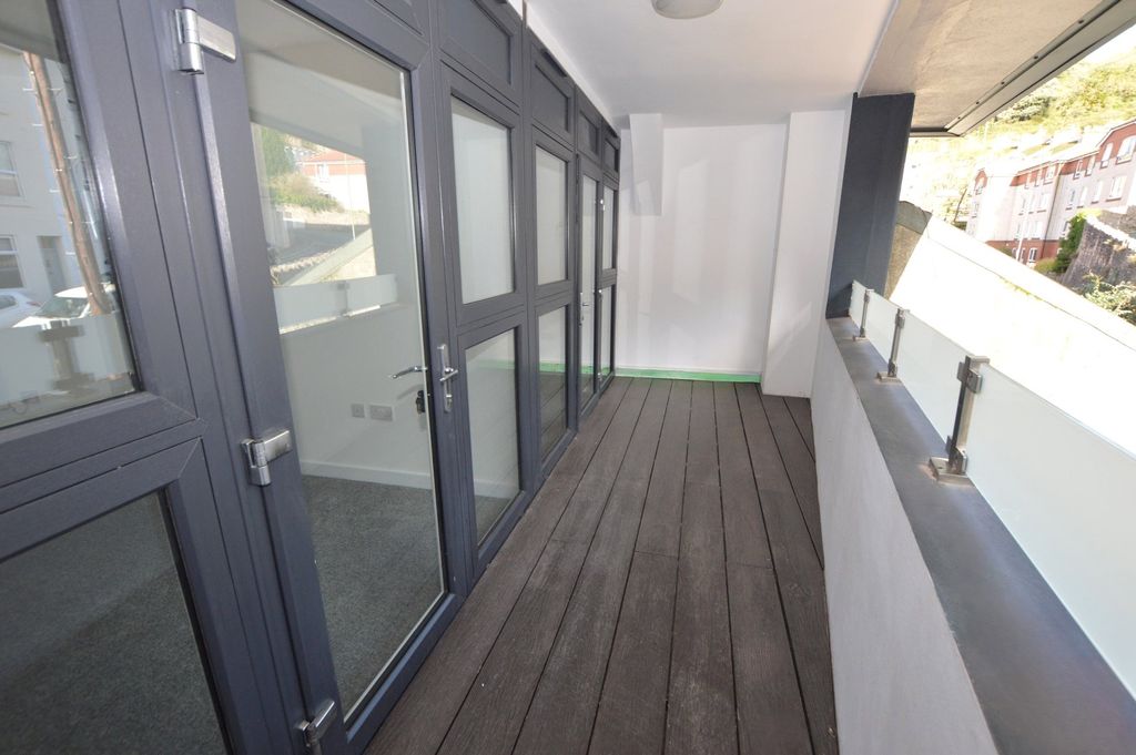 Property photo 3 of 8 Picture No. 03