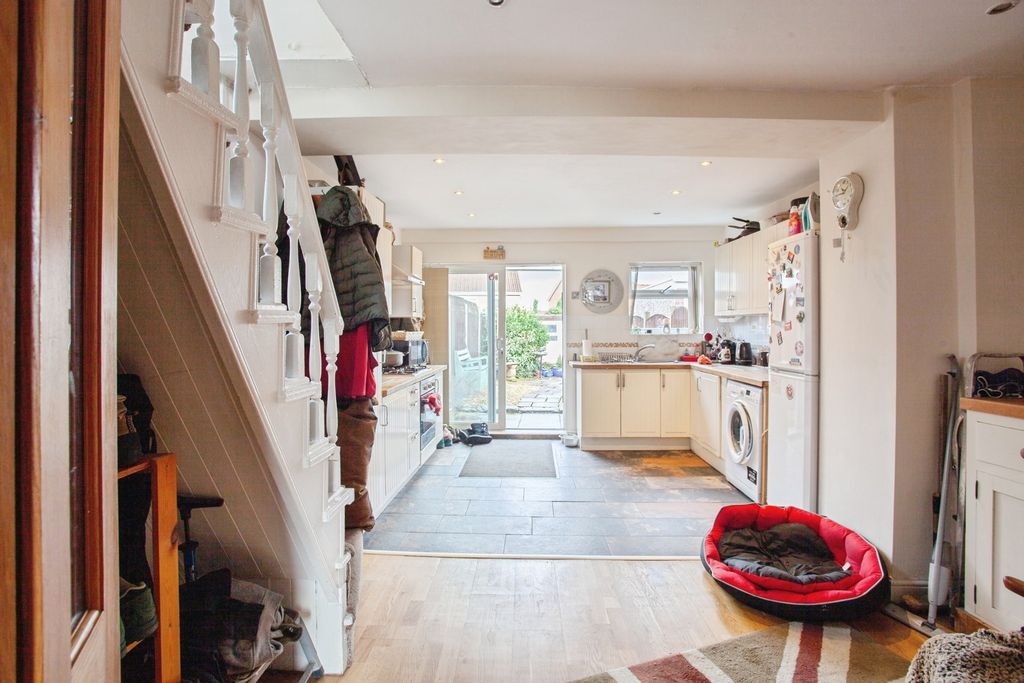 Property photo 2 of 16 Pbox-Img.Jpg