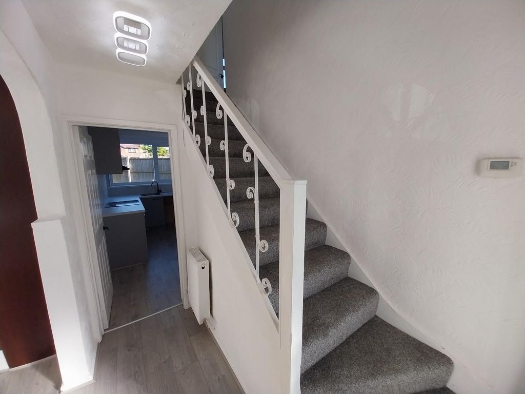 Property photo 3 of 18 20260423_171400.Jpg