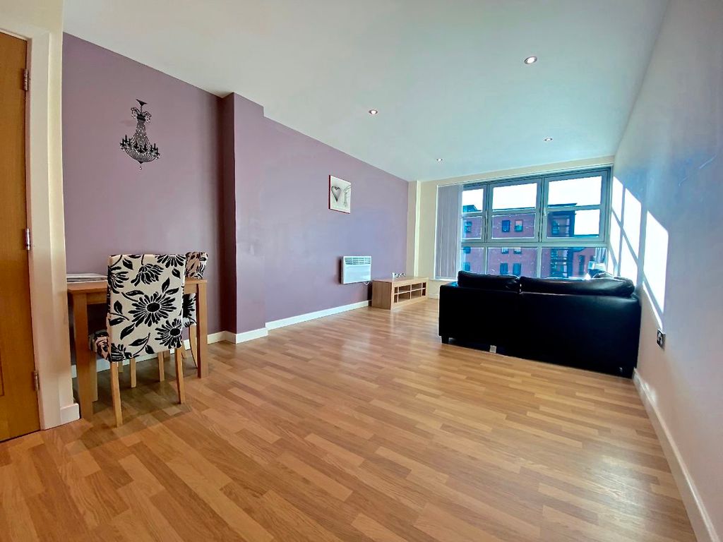 Property photo 2 of 11