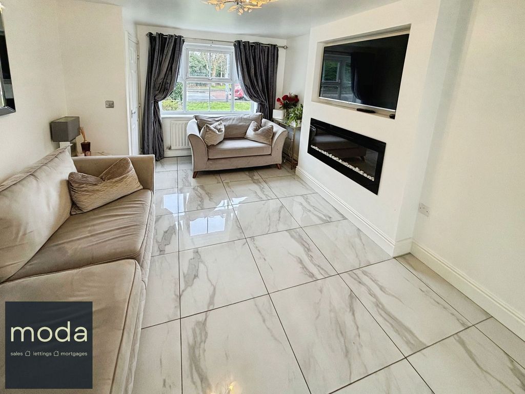 Property photo 3 of 26