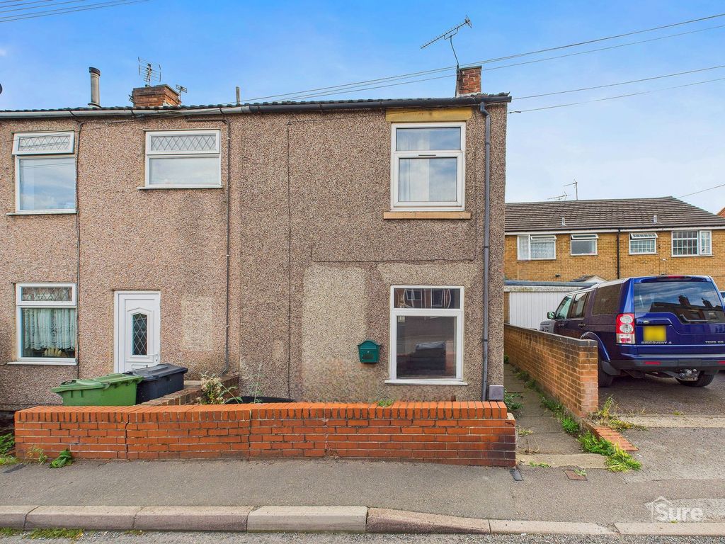 Property photo 2 of 12